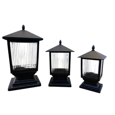 Elegant Outdoor Garden Lamp Post